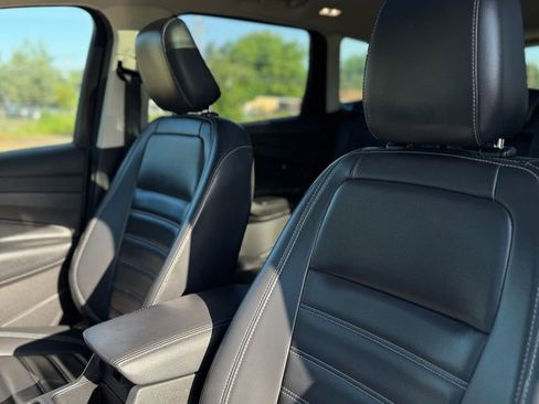 Used 2019 Ford Escape SEL AWD/4WD image 36