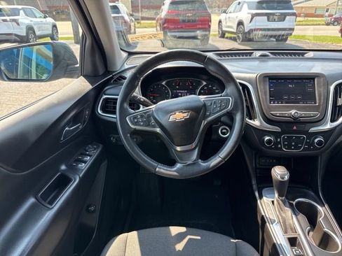Used 2020 Chevrolet Equinox LT image 19