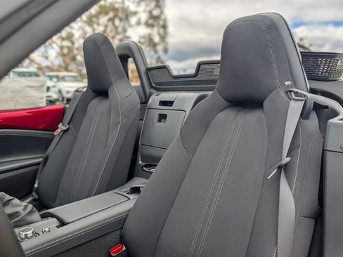 New 2026 MAZDA MX-5 Miata Club w/ Weather Package RWD image 13