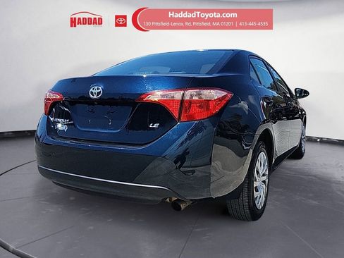 Used 2017 Toyota Corolla LE w/ Carpet Mat Package (TMS) FWD image 5