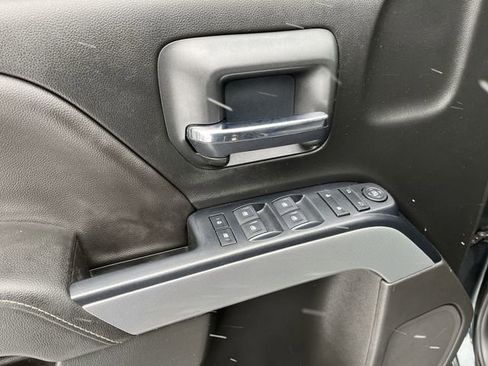 Used 2018 Chevrolet Silverado 1500 LT w/ All Star Edition image 17