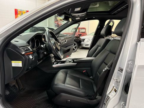 Used 2014 Mercedes-Benz E 350 4MATIC Sedan image 11