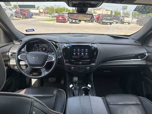 Used 2023 Chevrolet Traverse Premier w/ Redline Edition image 9