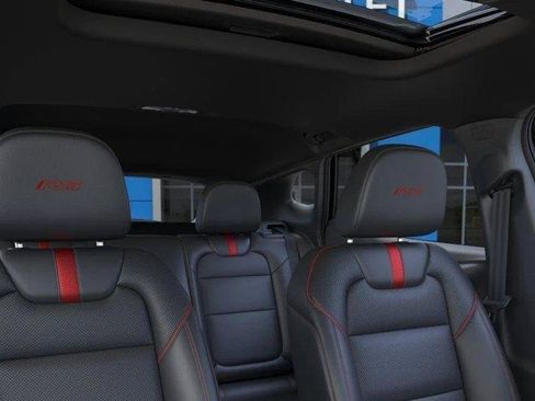 New 2026 Chevrolet Trax RS w/ Sunroof Package FWD image 24