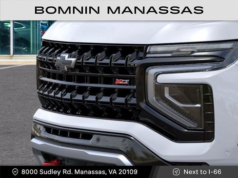 New 2026 Chevrolet Suburban Z71 AWD/4WD image 13