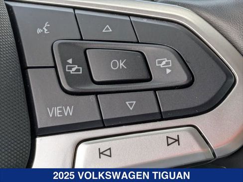 Certified 2025 Volkswagen Tiguan S AWD/4WD image 15
