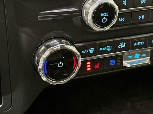 Used 2022 Ford F150 Lariat image 21