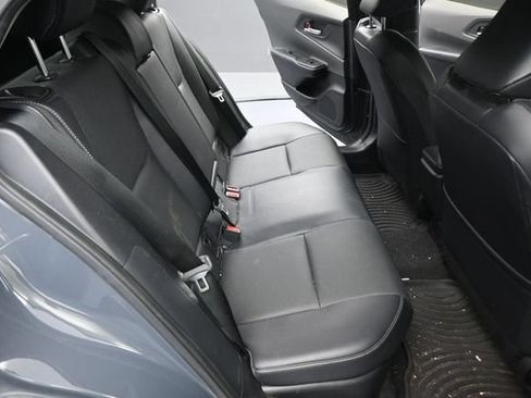 Used 2024 Toyota Prius XLE AWD/4WD image 16