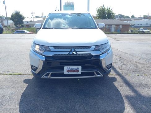 Used 2020 Mitsubishi Outlander ES AWD/4WD image 4