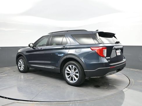 Used 2024 Ford Explorer XLT w/ Equipment Group 202A AWD/4WD image 7