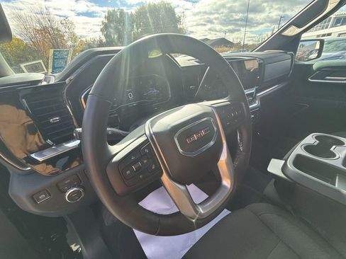 Used 2024 GMC Sierra 1500 Elevation image 31