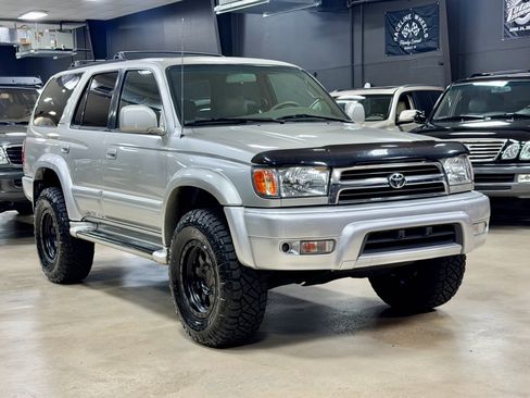 Used 2000 Toyota 4Runner Limited AWD/4WD image 4