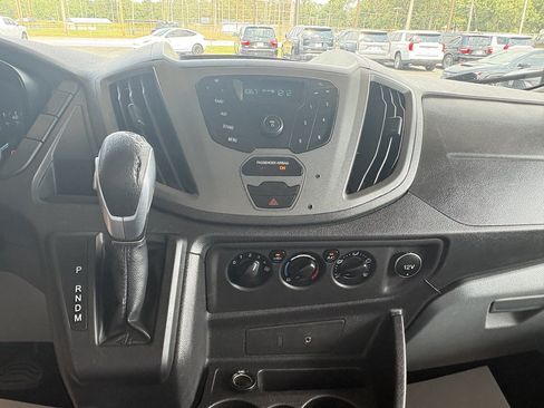 Used 2016 Ford Transit 250 130 Low Roof w/ Exterior Upgrade Package RWD image 15
