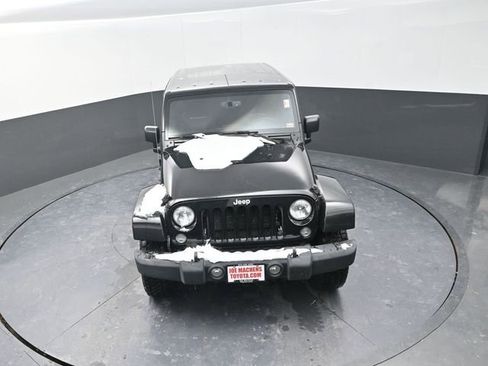 Used 2015 Jeep Wrangler Unlimited Sahara image 20