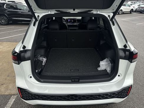 New 2026 Volkswagen Tiguan SE R-Line FWD image 27