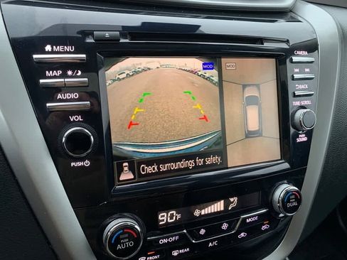 Used 2020 Nissan Murano Platinum w/ Cargo Package image 12