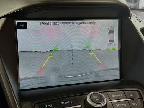 Used 2018 Ford Escape SEL w/ Ford Safe & Smart Package AWD/4WD image 15