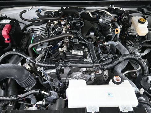 Used 2024 Toyota Tacoma TRD Sport AWD/4WD image 18