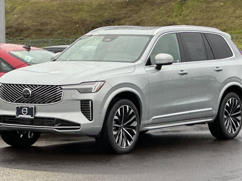 New 2026 Volvo XC90 B6 Plus w/ Protection Package Premier image 7