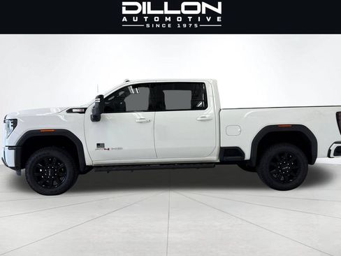 Used 2024 GMC Sierra 2500 AT4 w/ Max Trailering Package AWD/4WD image 7