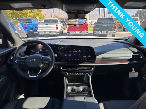 New 2026 Chevrolet Traverse Z71 w/ Driver Confidence Package image 14