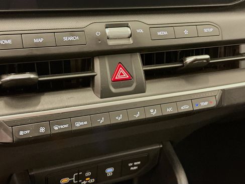 Used 2025 Kia K4 FWD image 24