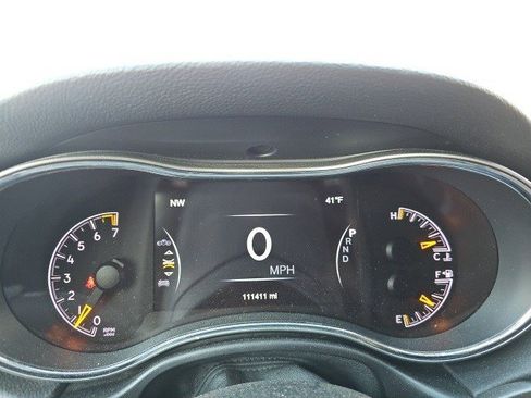 Used 2018 Jeep Grand Cherokee Altitude image 22