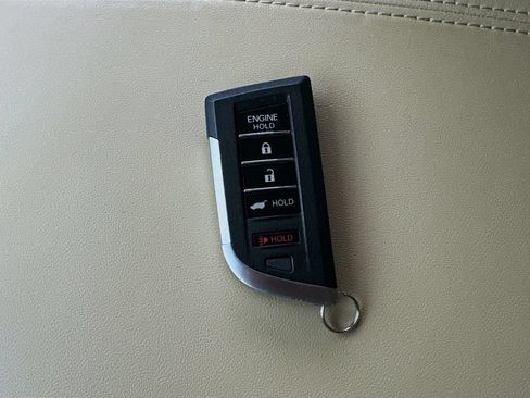 Used 2023 Acura MDX SH-AWD w/ Advance Package image 32