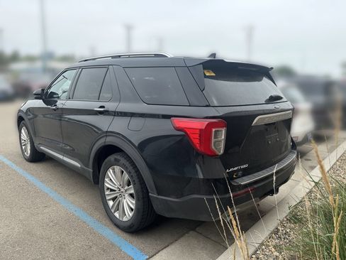 Used 2020 Ford Explorer Limited w/ Class III Trailer Tow Package AWD/4WD image 4