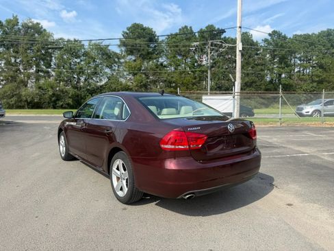Used 2012 Volkswagen Passat 2.5 SE FWD image 3