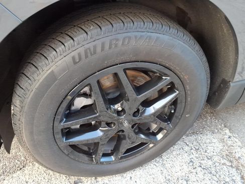 Certified 2024 Ford Edge SEL AWD/4WD image 8