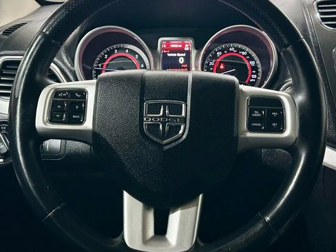 Used 2014 Dodge Journey R/T w/ Flexible Seating Group image 20