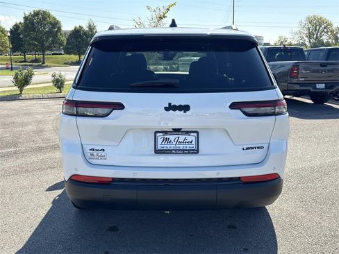New 2025 Jeep Grand Cherokee L Limited w/ Black Appearance Package image 8