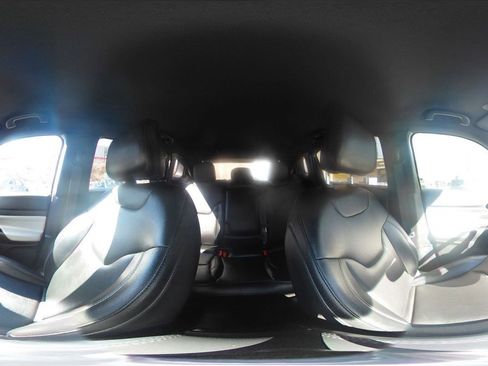 Used 2025 Jeep Compass Limited image 43