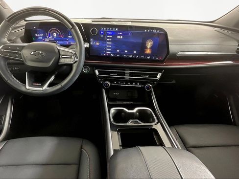 Used 2024 Chevrolet Traverse Z71 w/ Enhanced Driving Package image 7