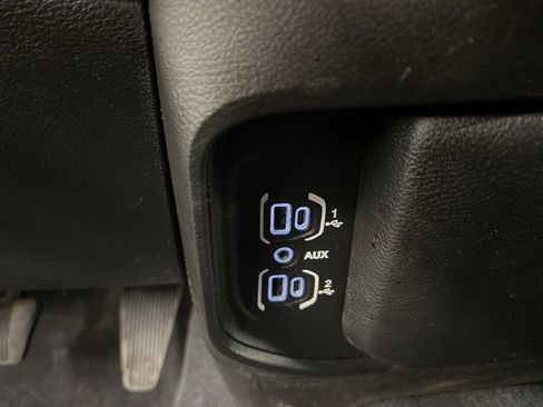 Used 2022 RAM 2500 Big Horn w/ Protection Group image 13