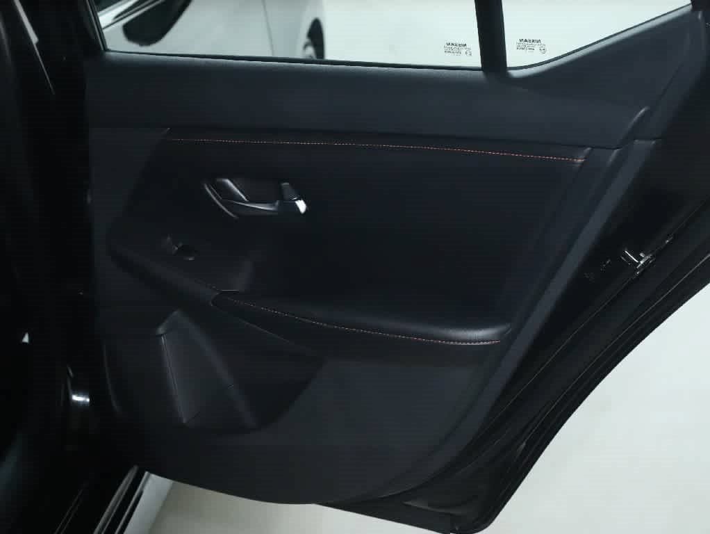 Used 2022 Nissan Sentra SR w/ Midnight Edition FWD image 29