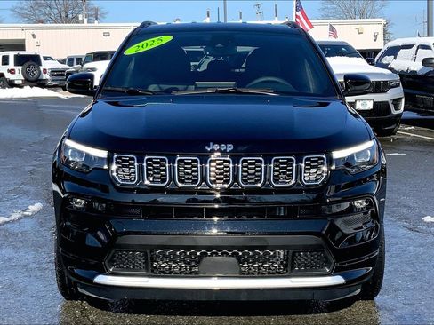 Certified 2025 Jeep Compass Limited w/ Elite Group image 3