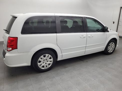 Used 2017 Dodge Grand Caravan SE FWD image 10