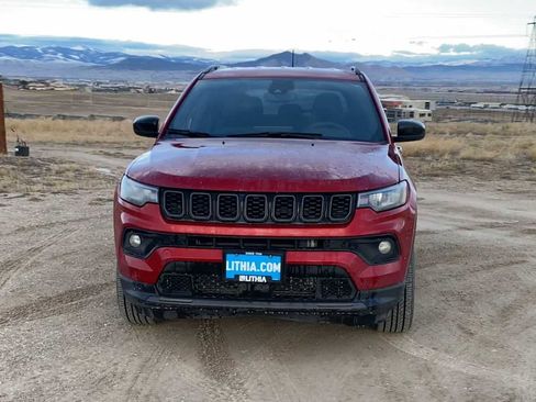Used 2025 Jeep Compass Latitude w/ Altitude Special Edition image 3