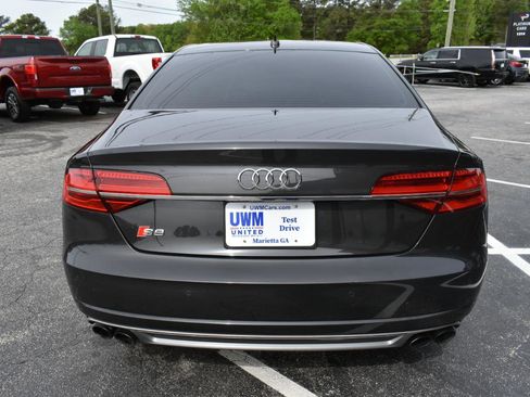 Used 2015 Audi S8 image 7
