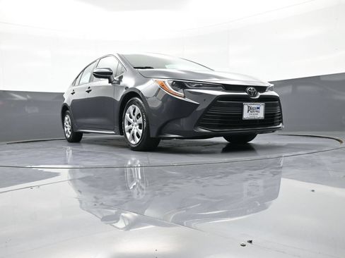 Certified 2023 Toyota Corolla LE FWD image 27
