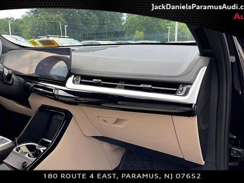 Used 2024 BMW X1 xDrive28i w/ Convenience Package AWD/4WD image 14