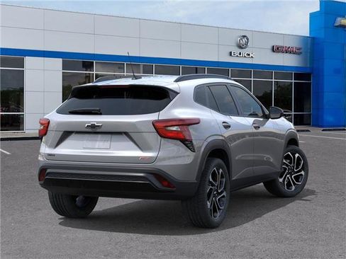 New 2026 Chevrolet Trax RS image 4