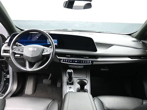 Used 2024 Cadillac XT4 Premium Luxury image 23