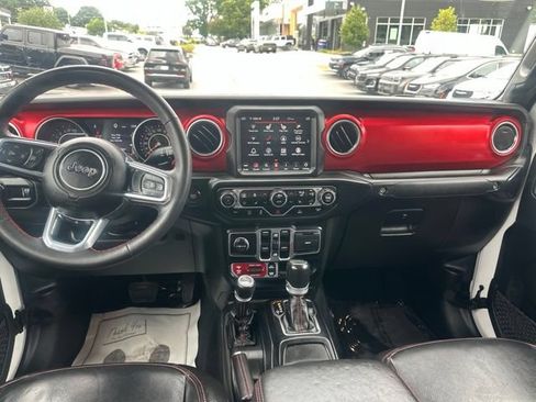 Used 2023 Jeep Gladiator Rubicon w/ Cold Weather Group AWD/4WD image 15