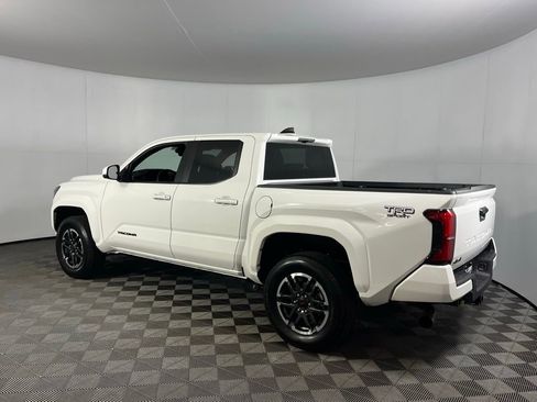 Used 2025 Toyota Tacoma TRD Sport image 9