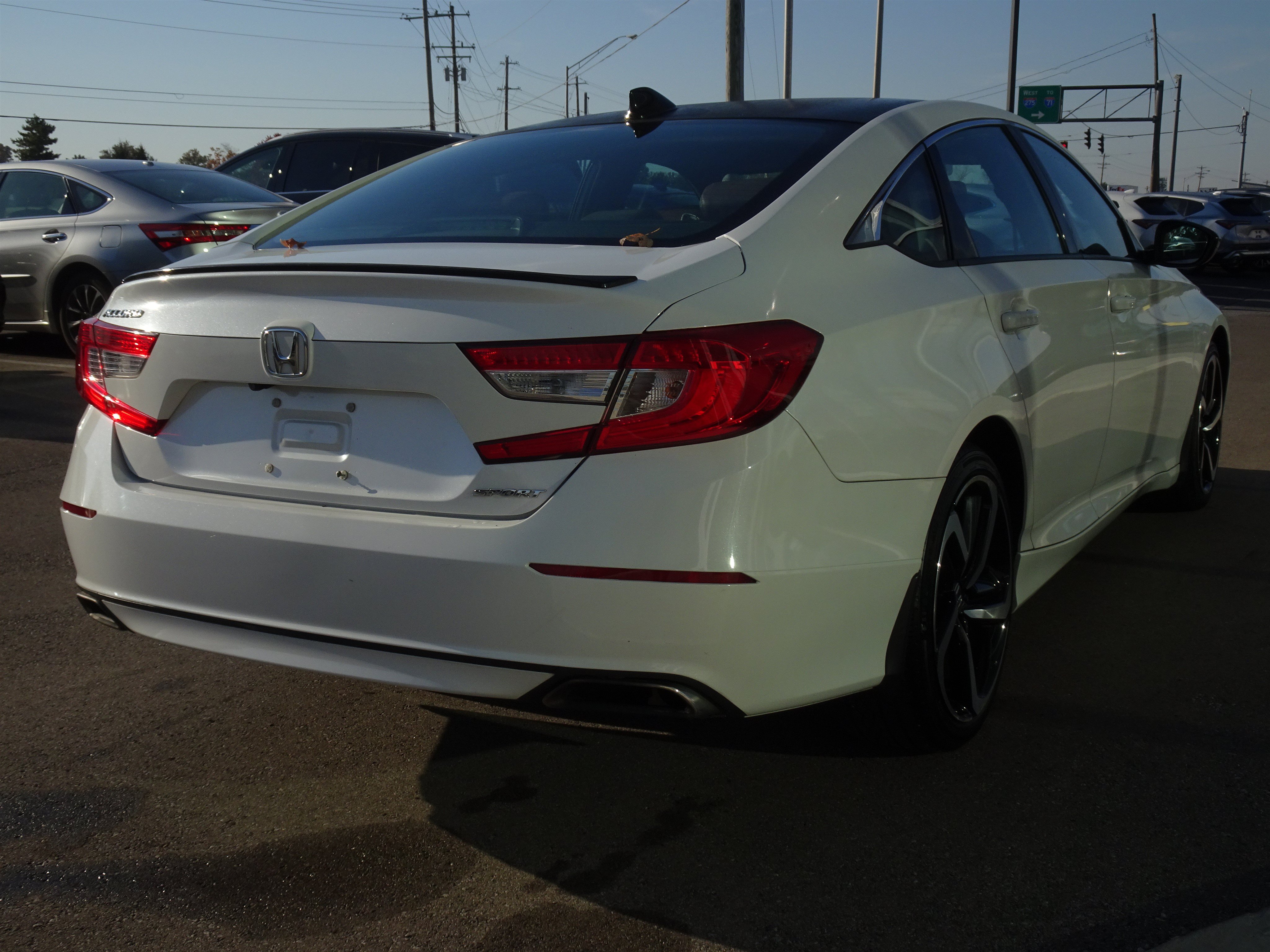 Used 2019 Honda Accord Sport image 5