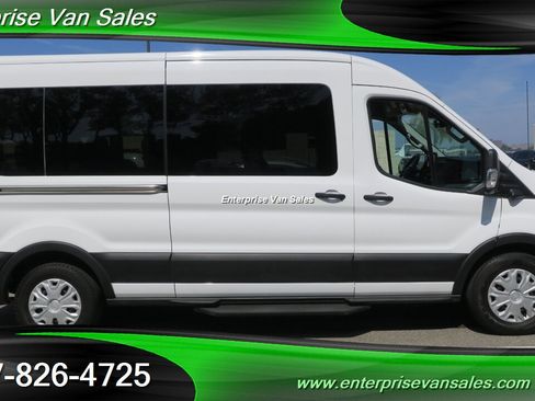 Used 2023 Ford Transit 350 XLT image 4