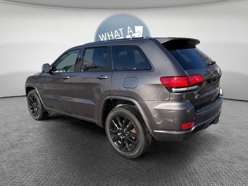 Used 2021 Jeep Grand Cherokee Laredo X image 6